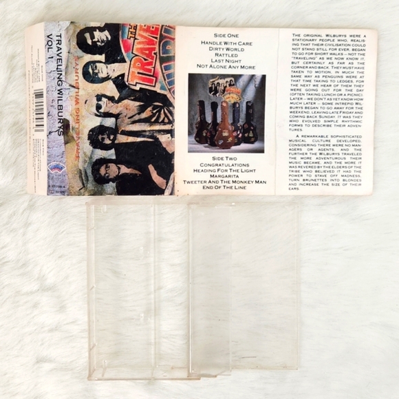 Traveling Wilburys Vol I Cassette VTG 1988 Wilbury Records - Picture 6 of 14